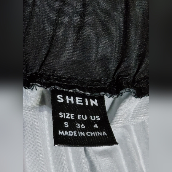 SHEIN Black Floral Set Maxi Skirt and matching blouse Size Small - Picture 8 of 11